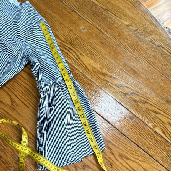 Stem & Vine black/white check top, embroidered sleeves. Size Large. - Picture 11 of 13